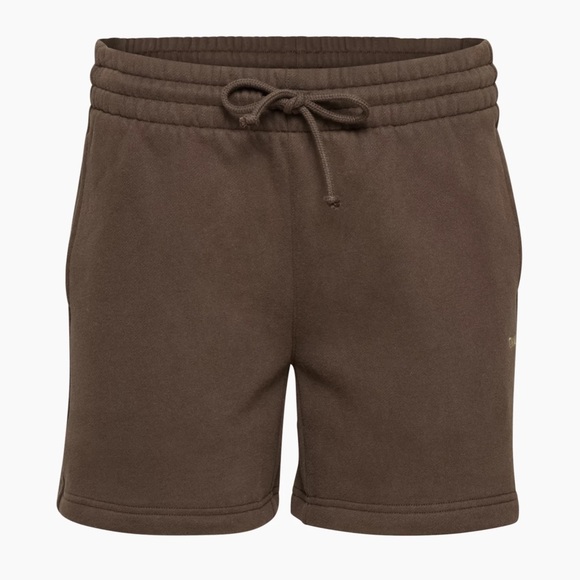 Aritzia TNA Cozy Fleece Boyfriend 5” Shorts — Medium GD Rich Mocha Brown - Picture 1 of 9